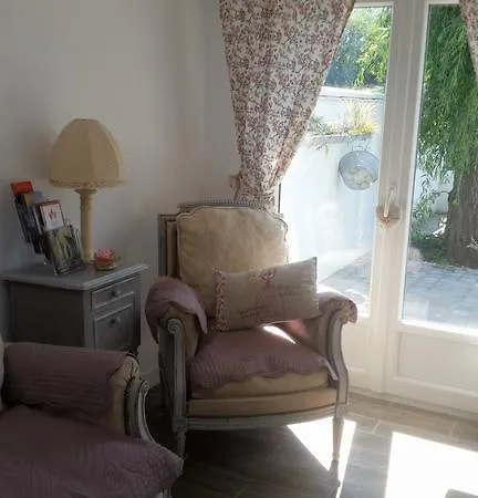 Guest house Les Trois Roses 3*