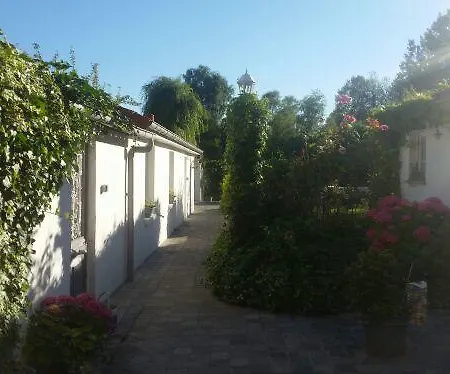 Les Trois Roses Abbeville